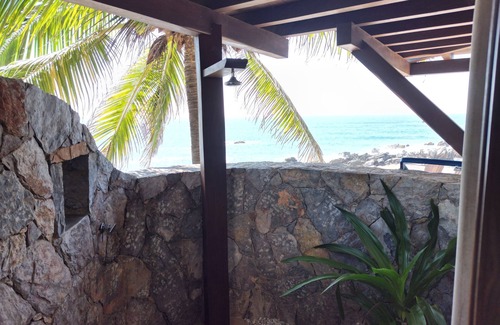 La Union de Isidoro Montes de Oca House | Spacious 5-bedroom house w/WiFi, AC, fitness room, chef quality kitchen & pool