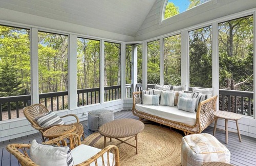 Hampton Bays House | Spacious 5-bedroom house with Pool, Sauna. Large Yard and 5mins to beach,