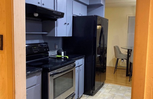Hot Springs House | Spacious 5-bedroom house in fabulous Hot Springs 1.2 miles from Oaklawn Park