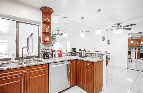 Cape Coral House | Spacious 5BR/3BA Cape Coral Home - W/Highspeed Wi-Fi