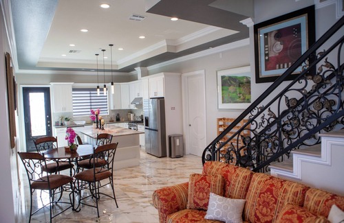 Midway City House | Spacious 8-bedroom house Near Disney and Knott's