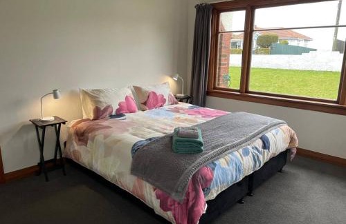 Dunedin House | Spacious, Affordable, Peaceful Family Home