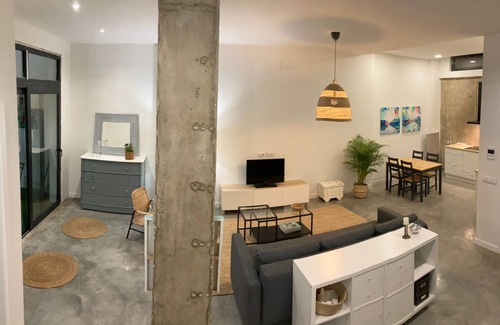 Tabladilla-La Estrella Apartment | Spacious and cozy apartment with courtyard near Plaza de España
