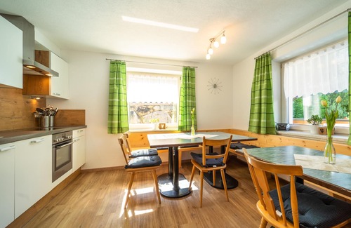 Gerlosbergeben Apartment | Spacious apartment with 2 balconies and views