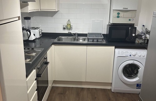 Gravesend Apartment | Spacious Apartment 10 min from Bluewater Shopping Centre.