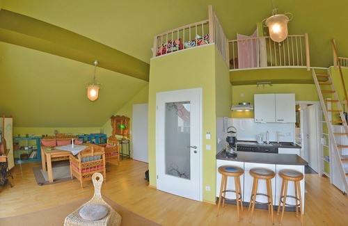 Mecklenburgische Kleinseenplatte Apartment | Spacious apartment 110sqm, at SEE, terrace and flower. Panoramic view, lake balcony 26m², south b. 12m²