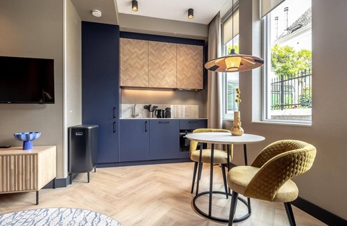 Delft Apartment | Spacious Apartment Retreat