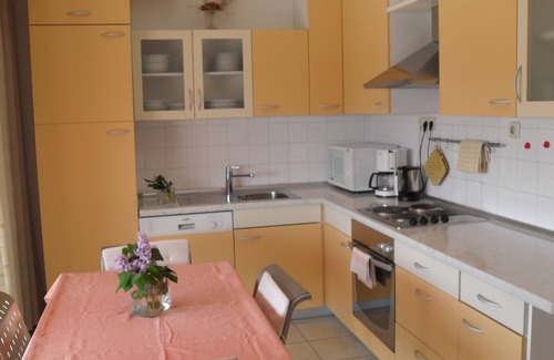 Punat Apartment | Spacious apartment with beautiful sea views - Croatia 1