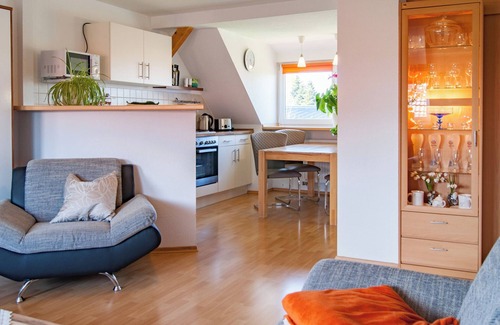 Foerdergersdorf Apartment | Spacious attic apartment