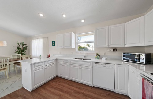 Anna Maria House | Spacious beach house with a beautiful view of the gulf