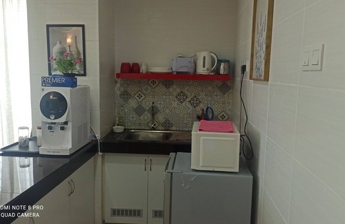 Kampung Telaga Nibong Apartment | Spacious & Cozy Studio W/POOL 5min to Pasar Siti Khadijah. Free WI-FI, NETFLIX