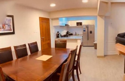 Caraz House | Spacious duplex with 5 bedrooms, garage, terrace