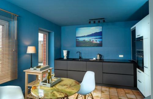 Suderstapel House | Spacious Ensemble Hecht Right On The Eider River