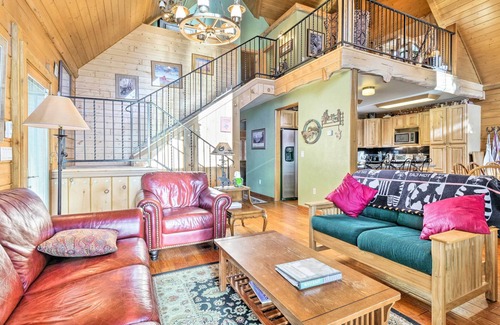 Warm Springs Cabin | Spacious Fairplay Cabin w/Deck & Dry Sauna!