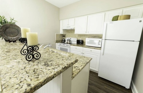 Lackey House | Spacious Family Size 4BR Williamsburg Estate – Sleeps Up to 14!