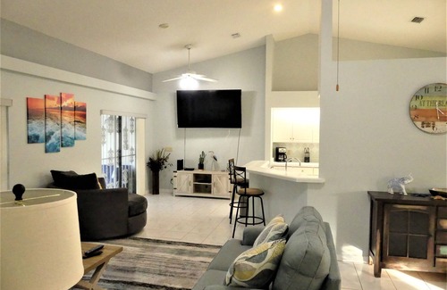 Palm Coast House | Spacious Heated Pool Home with Pool & Ping Pong Table