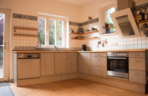 Mallentin House | Spacious holiday home with a large garden and swimming pond