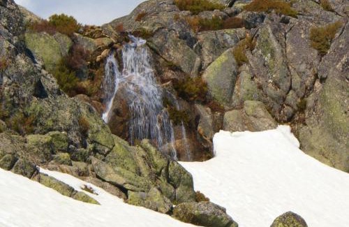 Covas House | Spacious holiday home on estate near Covas