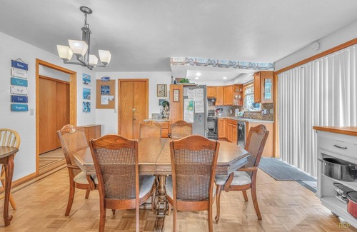 Rockaway Beach House | Spacious Home, Huge Deck with BBQ, and Close to both the Beach and Town