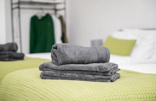 Brighouse Apartment | Spacious Home In The Heart of West Yorkshire