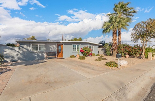 Paradise Valley Village House | Spacious home. Perfect for large groups family friendly 5 bed/3 bath n