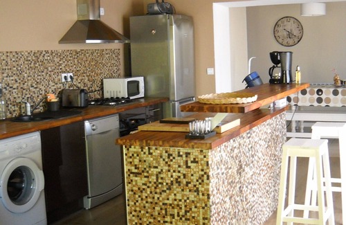 Poggio-dʼOletta House | Spacious house with exceptional sea and vineyard views