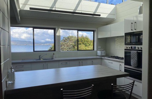 Kawaha Point House | Spacious lakeside retreat at The Willows, Lake Rotorua
