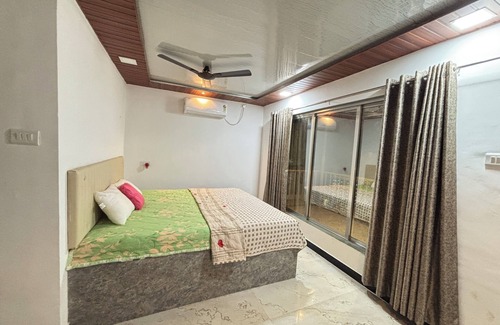 Nala Sopara Cabin | Spacious lodge with 8 bedrooms and WiFi, AC in beautiful Virar