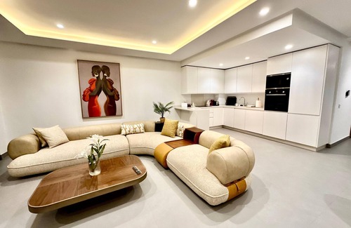 RACINE EXTENSION Apartment | Spacious Luxurious Apartment & Panoramic View