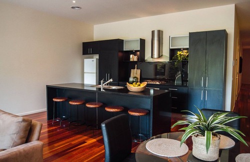 Bendigo Apartment | Spacious, modern apartment right in the Bendigo CBD