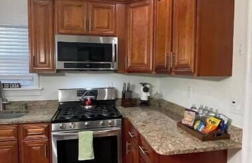 Lynn Apartment | Spacious & Modern House close to BOS & Salem