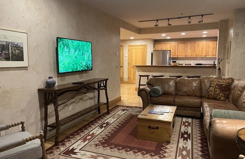 Mountain Village Condo | Spacious Mountain Village 1 BDR Condo with Pool and Hot Tub Access