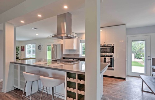 Henie Hills House | Spacious Oceanside Home: Patio & Grill, Near Beach