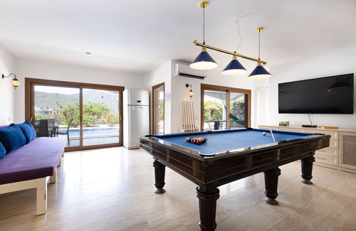 Torba Villa | Spacious Private Family Villa with Stunning Views