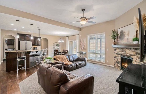 Millard House | Spacious Retreat in West Omaha 2 King 3 Queen Beds