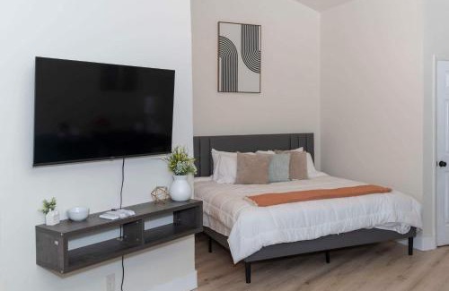 Huntsville Apartment | Spacious Studio Apt near Botanical Gardens