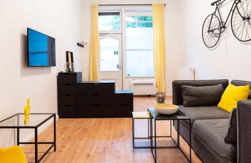 Wedding Apartment | SPACIOUS Two BR plus AC plus SelfCheckIn