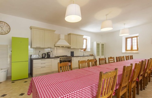 Tupljak Villa | Spacious villa with swimming pool in the eastern hinterland of Istria