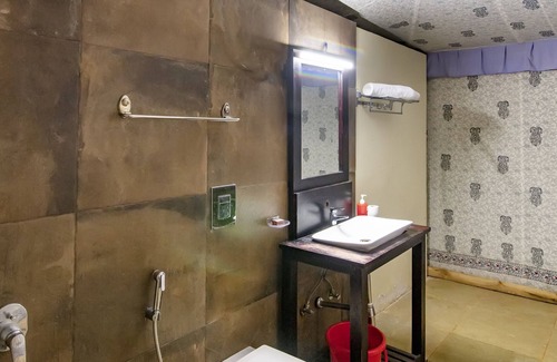 Alwand Hotel | Spandan Holiday Homes