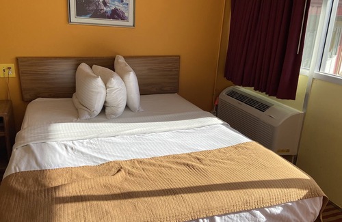 Walsenburg Hotel | Spanish Peaks Inn