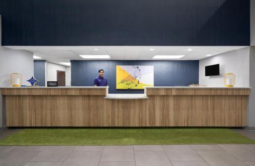 Florence Hotel | Spark By Hilton Florence North I-95, Sc
