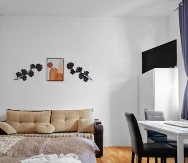 Stockerau Apartment | Sparkassa Stockerau