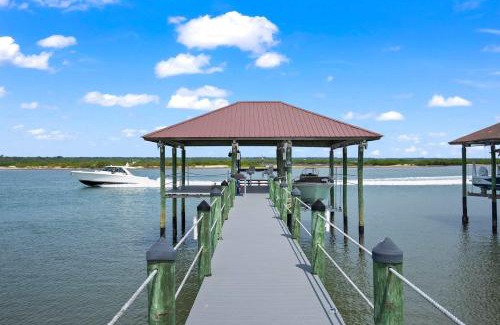 Crescent Beach House | Sparkling Pool Balcony Sunsets Pool Table Dock