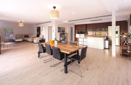 Valencina de la Concepcion Villa | Spectacular Villa 15 minutes from Seville