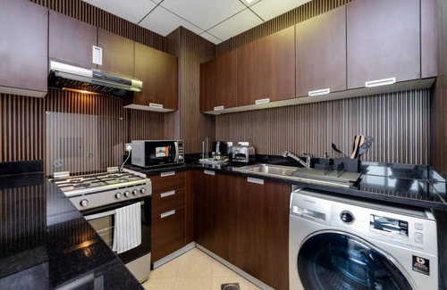 Dubai Sports City Apartment | Special September Rates - Elegant Studio - Golf Views