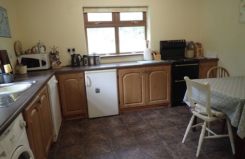 Cloghane Cottage | SPECIAL WEEKLY DISCOUNTS! Traditional stone cottage in beautiful West Kerry