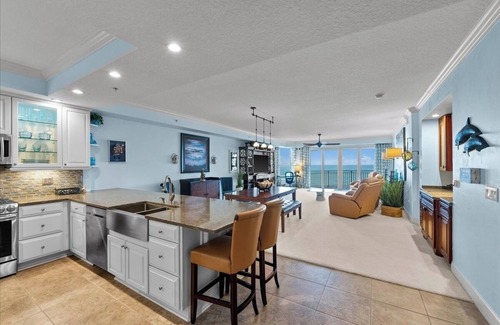 Bridgeport Heights Condo | Spectacular Large Beachfront 3BR/3B 8th FL Condo w/Ocean/River Views & Amenities