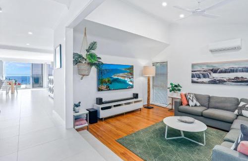 Sunrise Beach House | Spectacular Beachside Living, Sunrise Beach