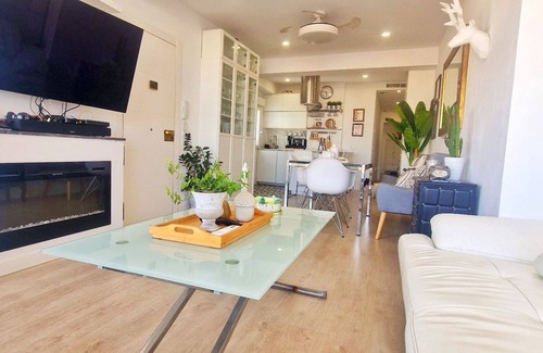 Alicante City Centre Apartment | Spectacular luxury penthouse. Large terrace. Central location. Views of the castle