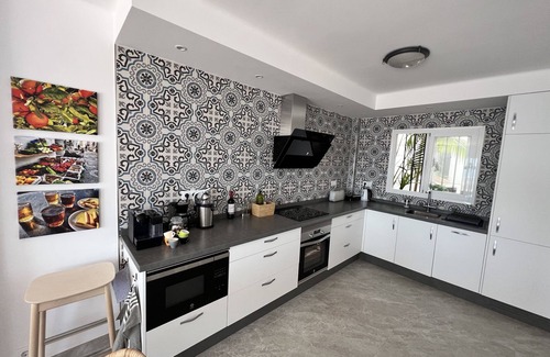 Urbanizacion Ladera del Mar Apartment | Spectacular panoramic sea view in Nerja. Sun from sunrise to sunset.